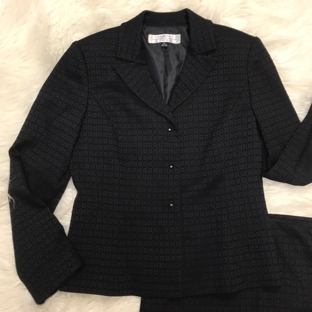 Tahari skirt set - Picture 2 of 8